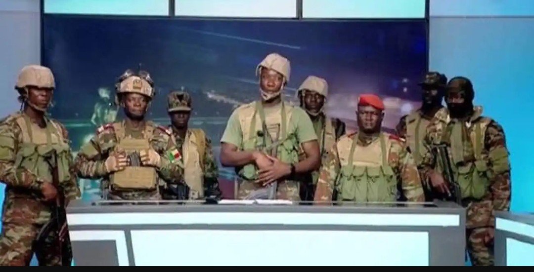 Benin arrests a dozen soldiers following failed coup attempt