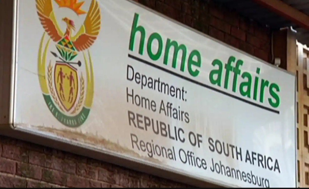 South Africa Deports Kenyans Over Work Permit Violations at U.S. Refugee Processing Center